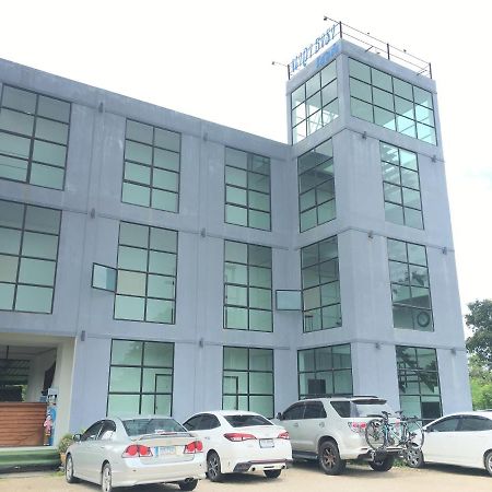 Nava Tara Resort Takuapa 외부 사진